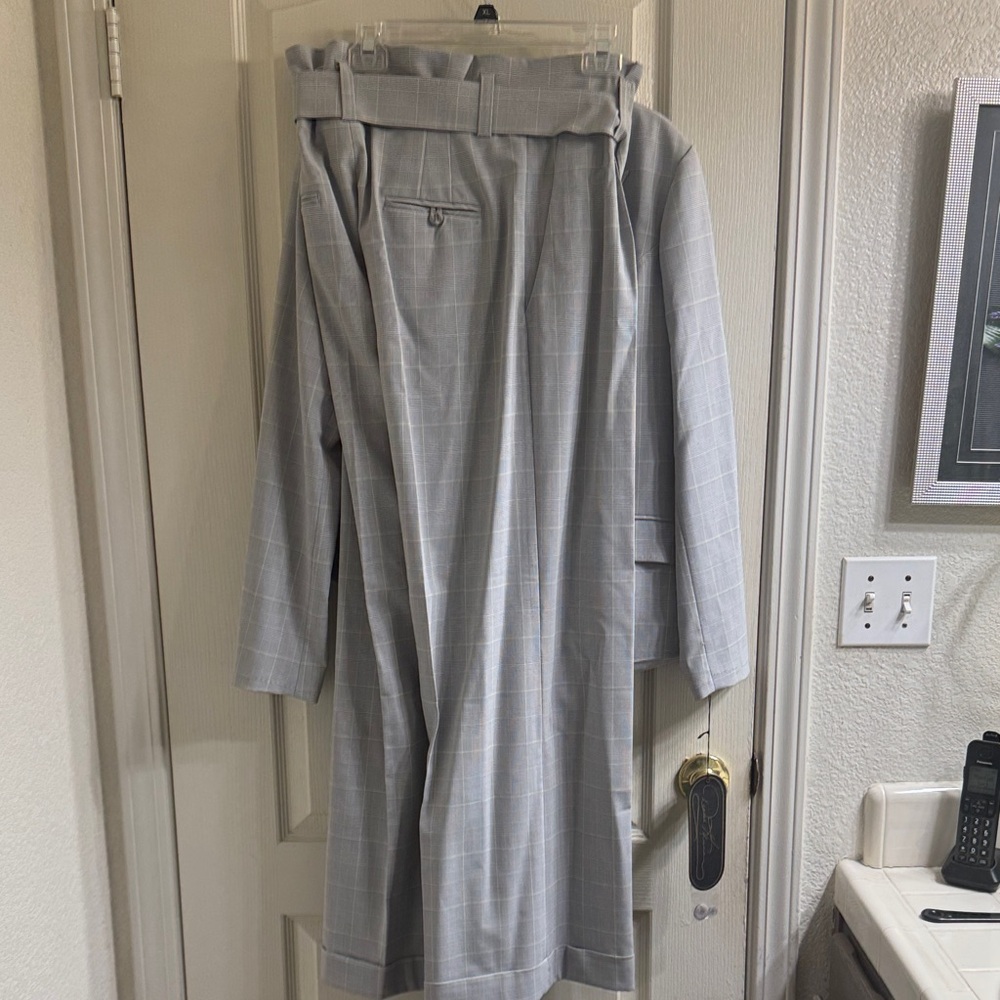 Dana Buchman Light Gray Plaid Blazer